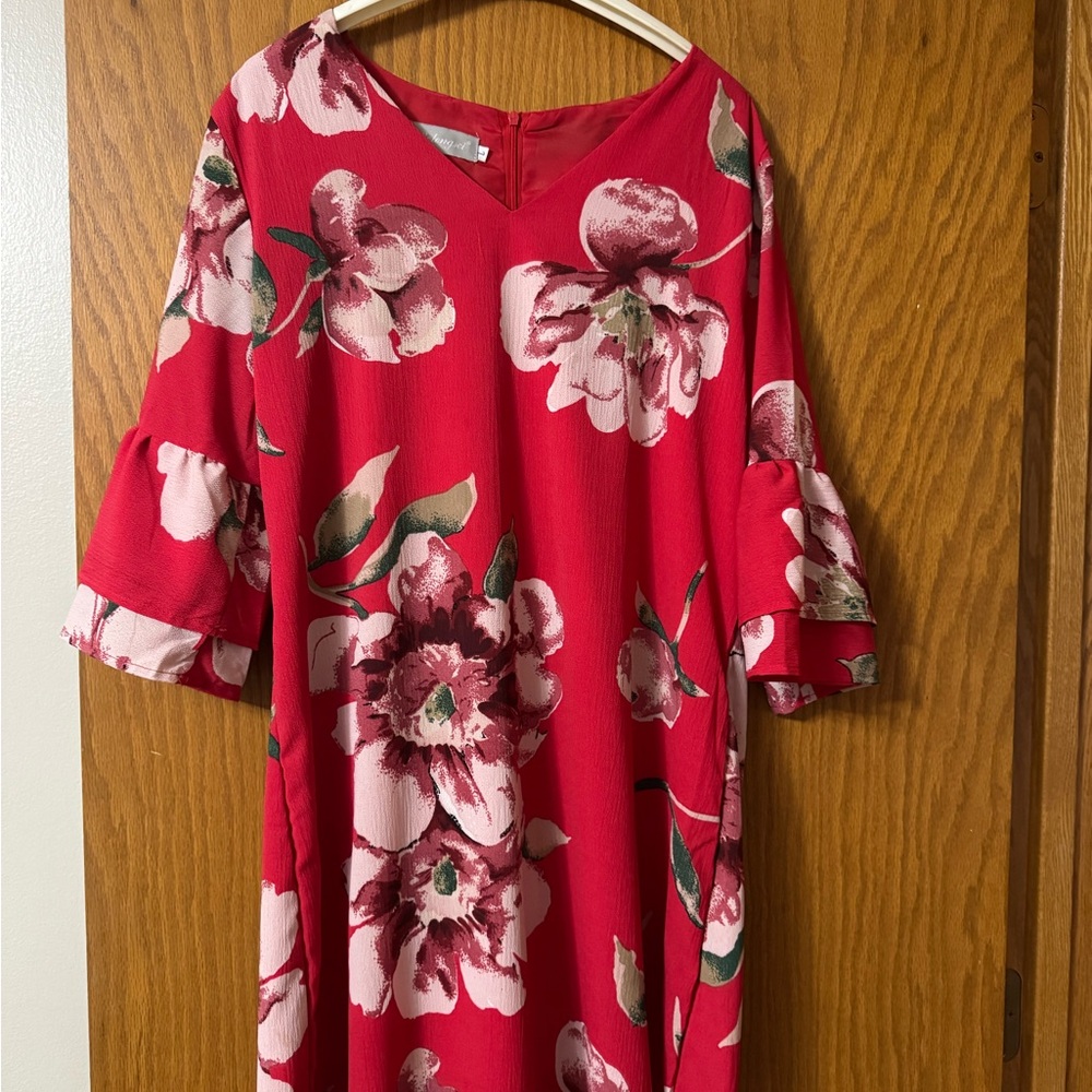 Red Floral Dress V-neck with ruffle Sleeves size L